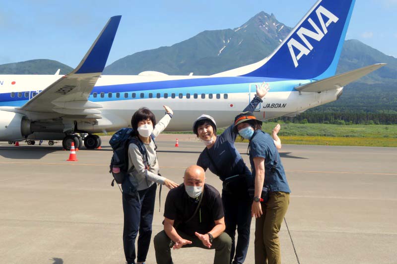 残りの4名は見つからず、利尻空港到着・・取り敢えず最高のロケーションなので♪♪