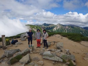 女子3人で双六岳頂上！絶景やった☺